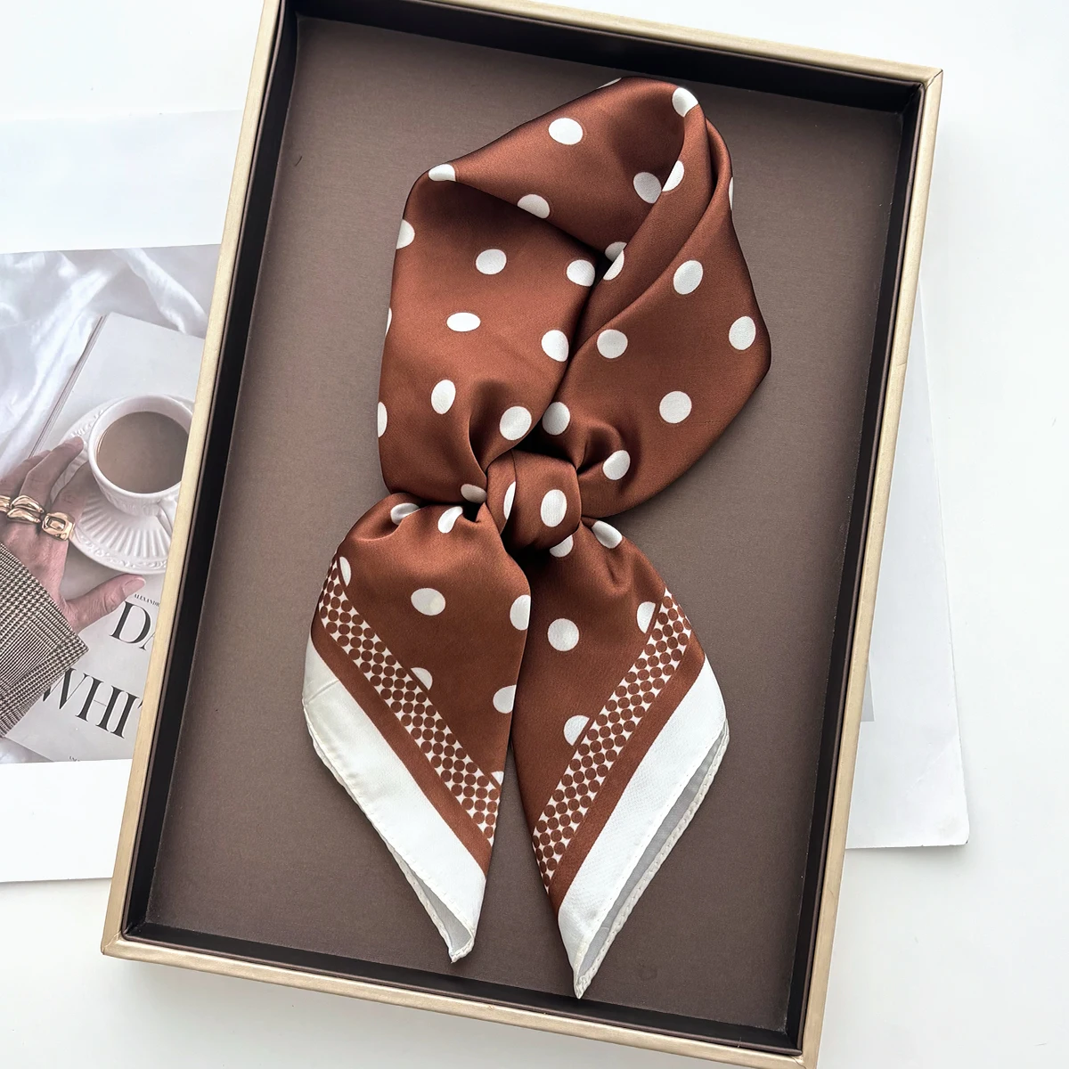 Face Scarf Mask - Pañuelo cuadrado de satén suave y