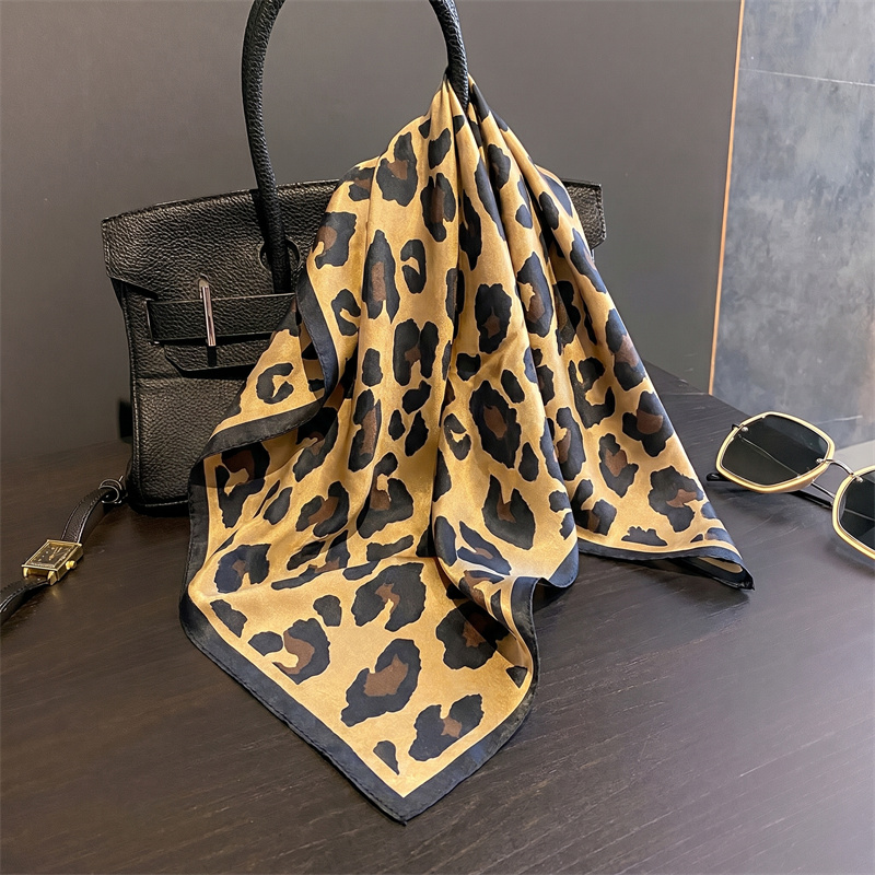 Pañuelo Cuadrado 100% Seda con - Face Scarf Mask reseña y precio